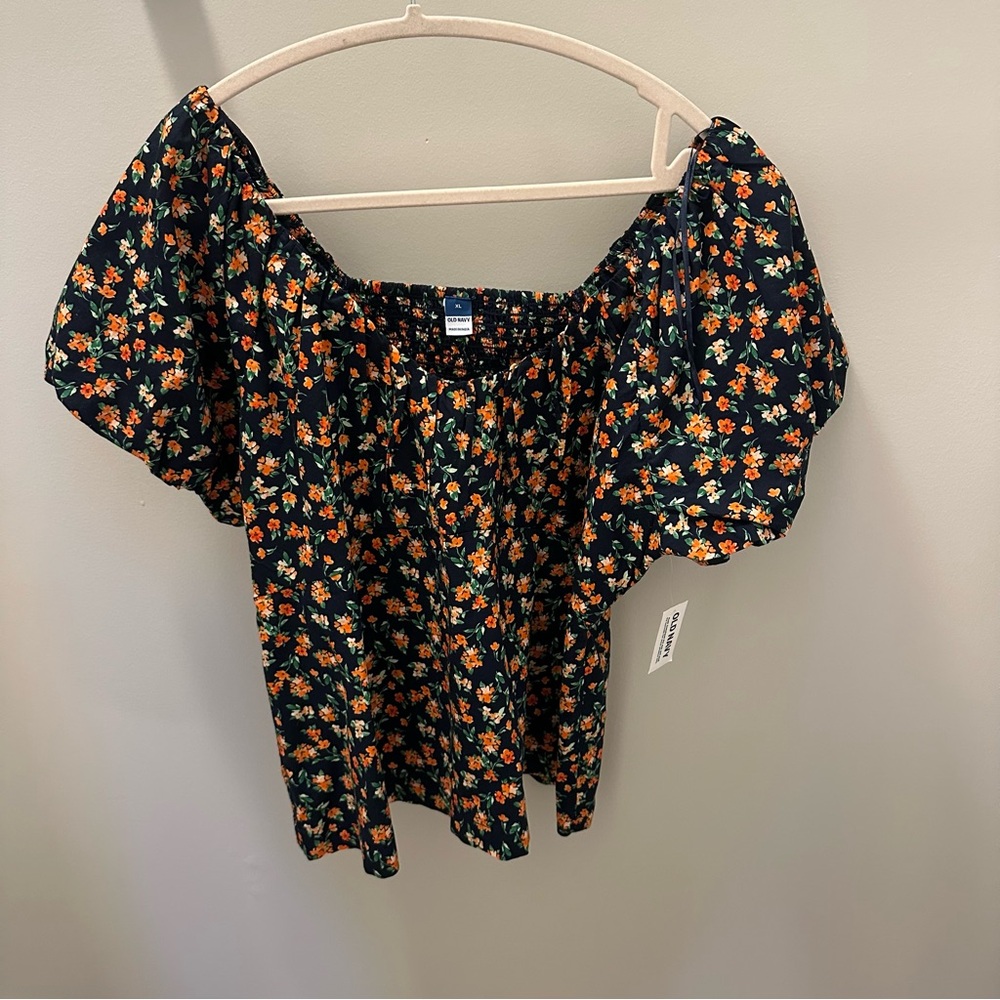 Old navy tea cup blouse